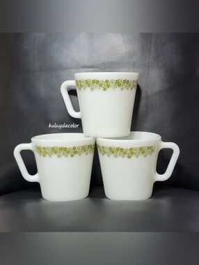 Vintage Pyrex Spring Blossom Crazy Daisy Milk Glass Mugs Set of 3 Green Floral